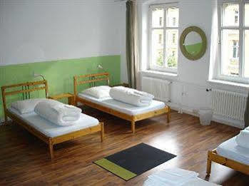 Studio * Den Haag