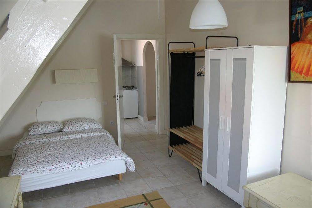 Hostel Studio *